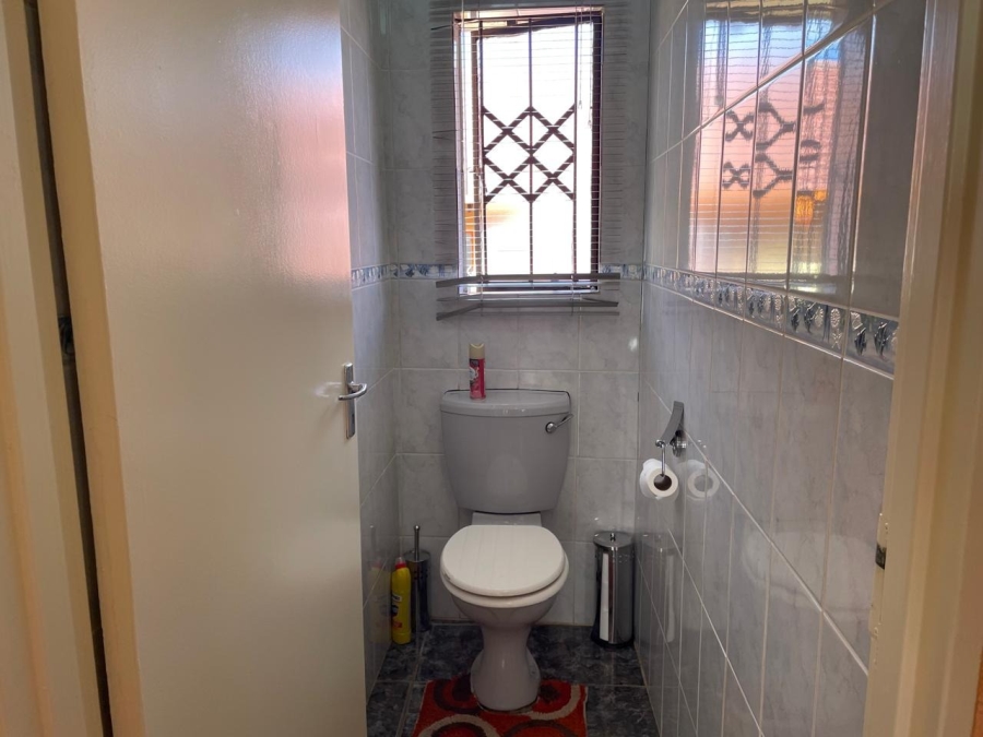 3 Bedroom Property for Sale in Tlhabane West North West